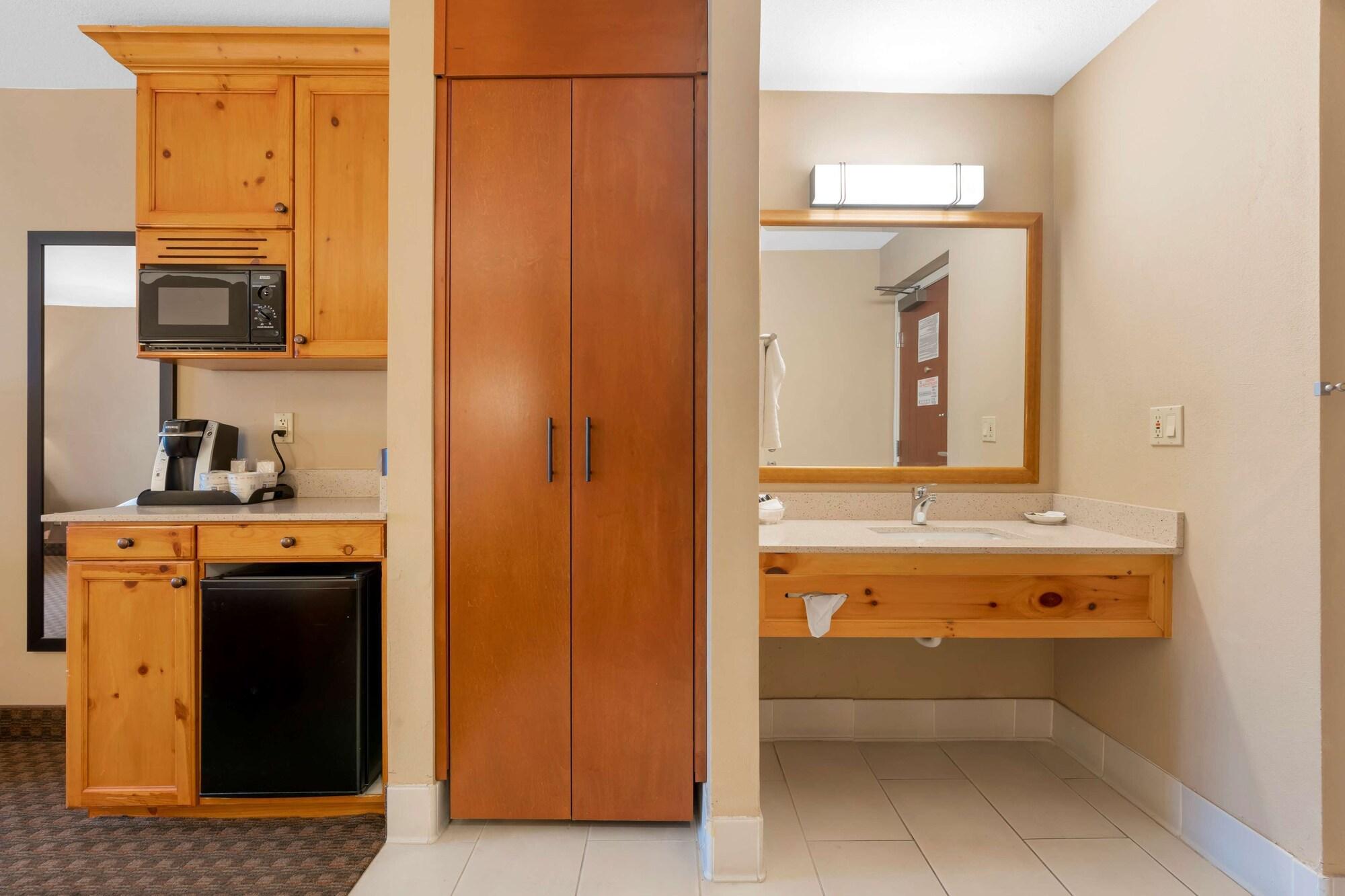 Best Western Plus Olympic Inn Klamath Falls Esterno foto